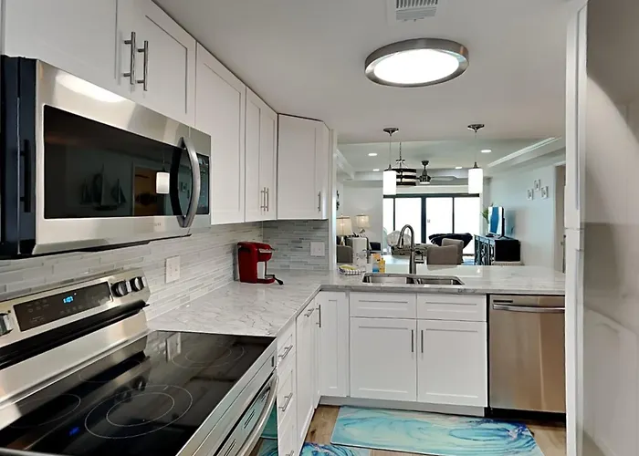 Gulf Tower #12c Apartment